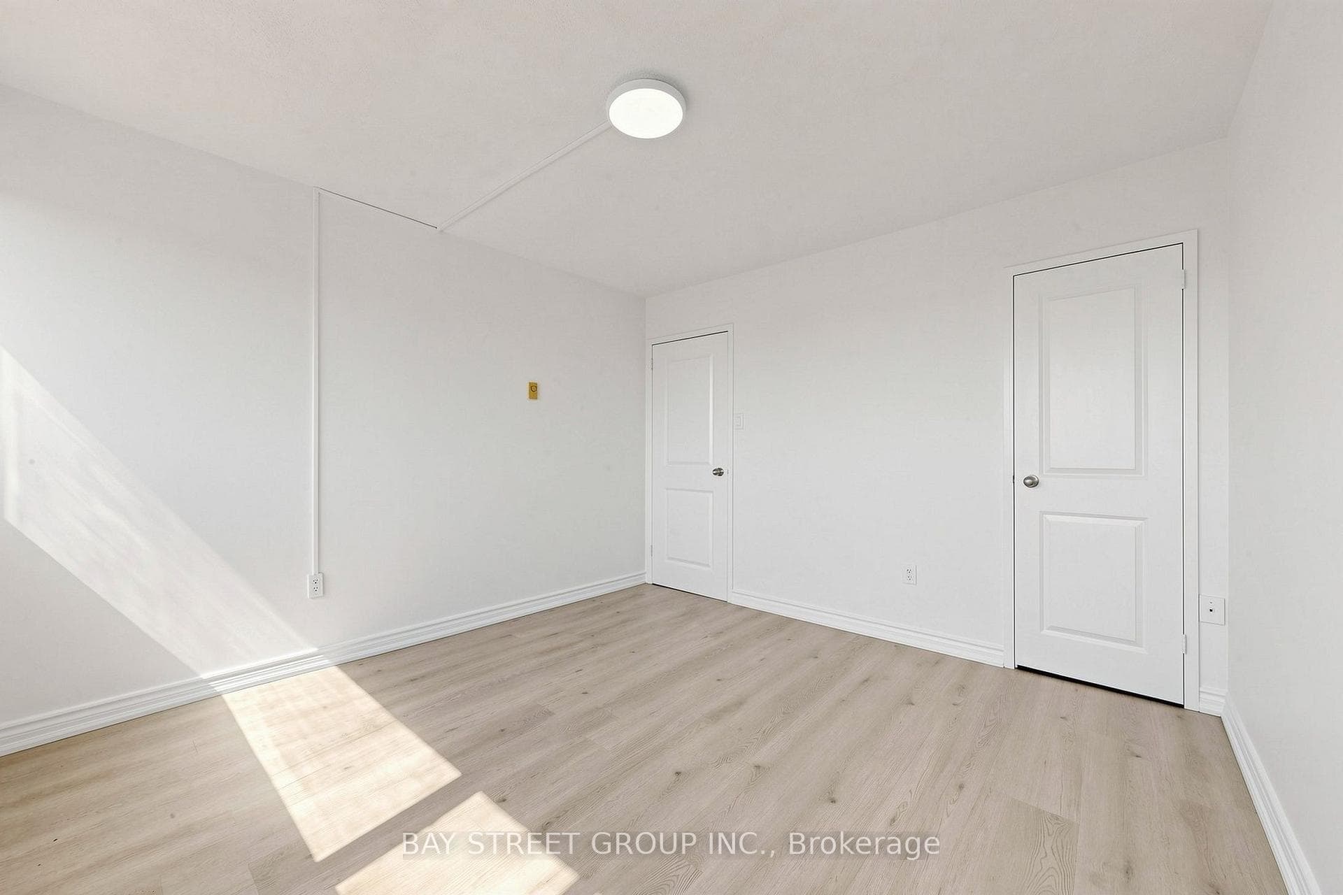55 Sunny Glenway Unit 302 photo 29