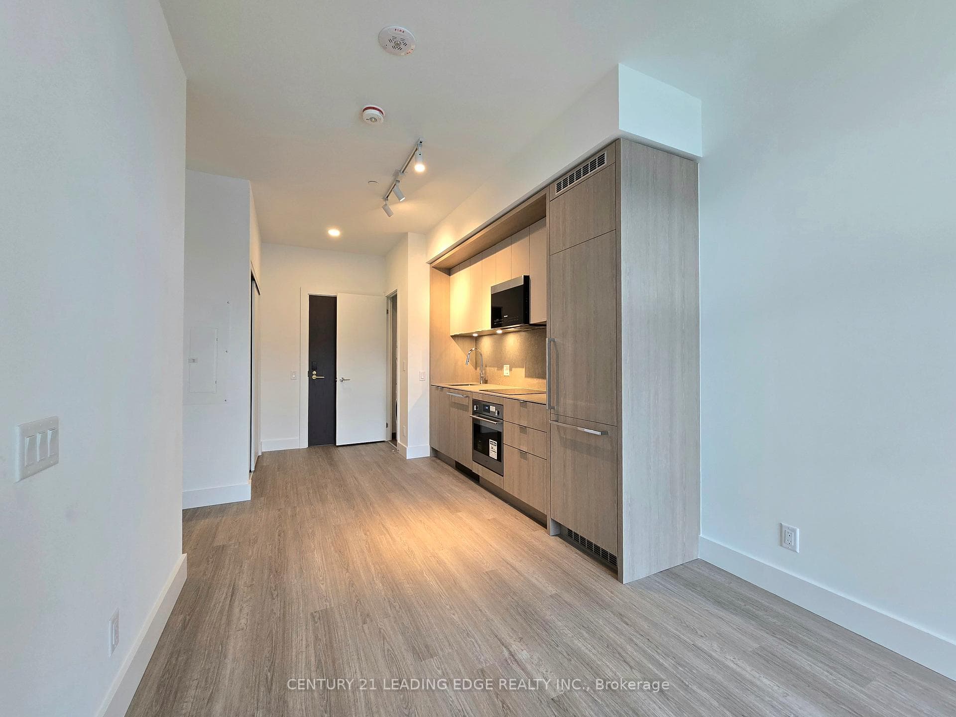 625 Sheppard Avenue Unit 702 photo 17