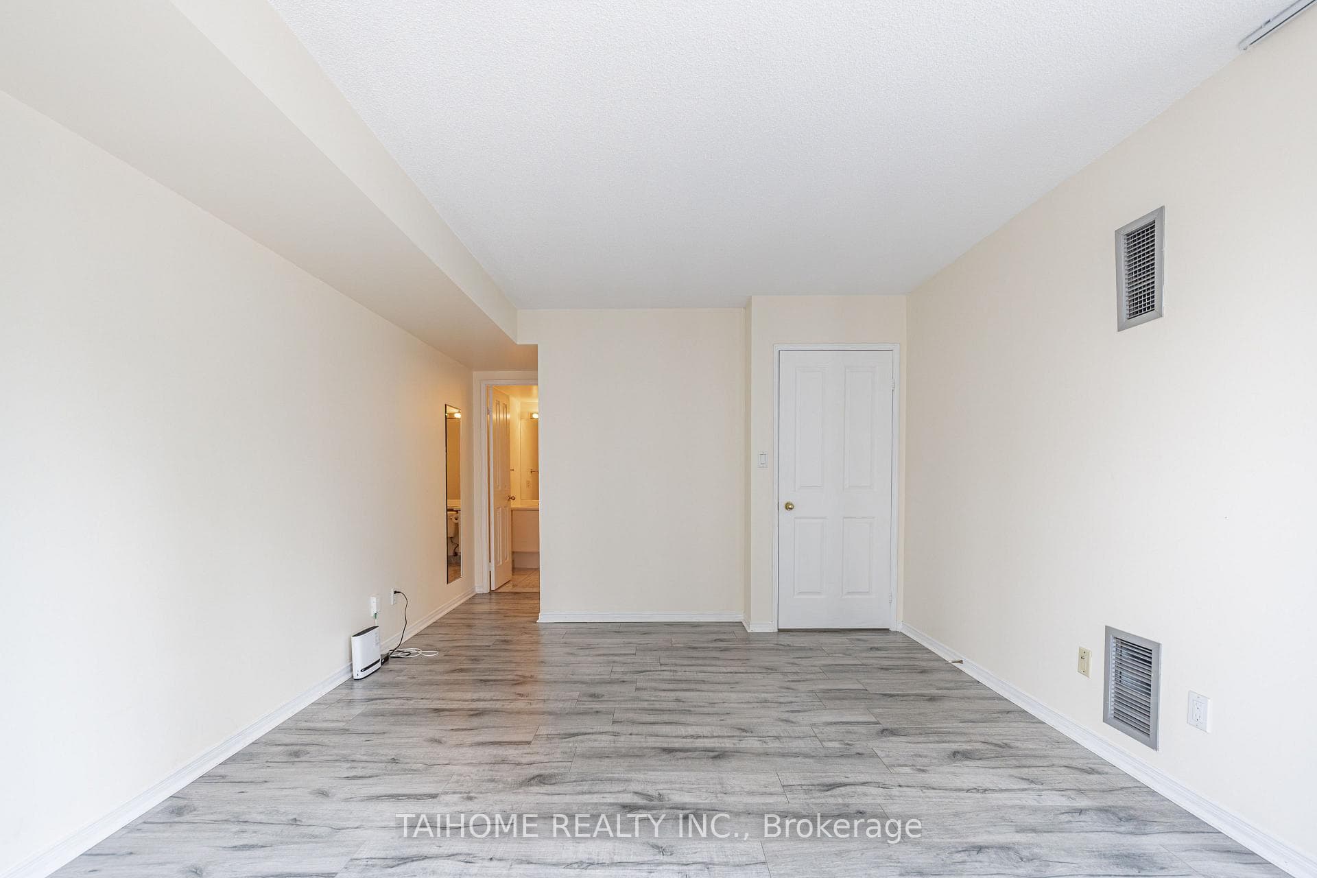 28 Hollywood Avenue Unit 809 photo 16
