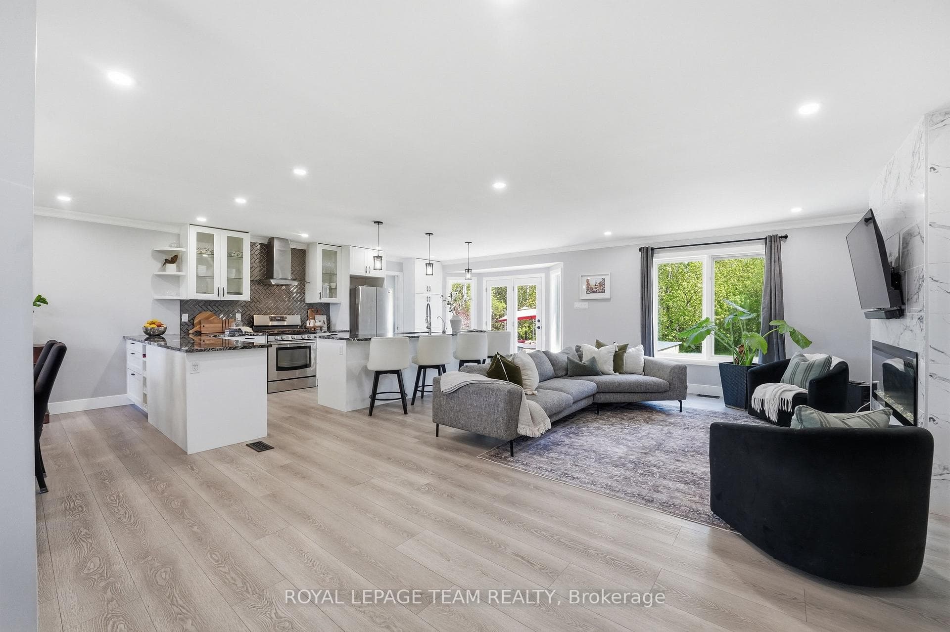 118 Rushing Brook Drive photo 19