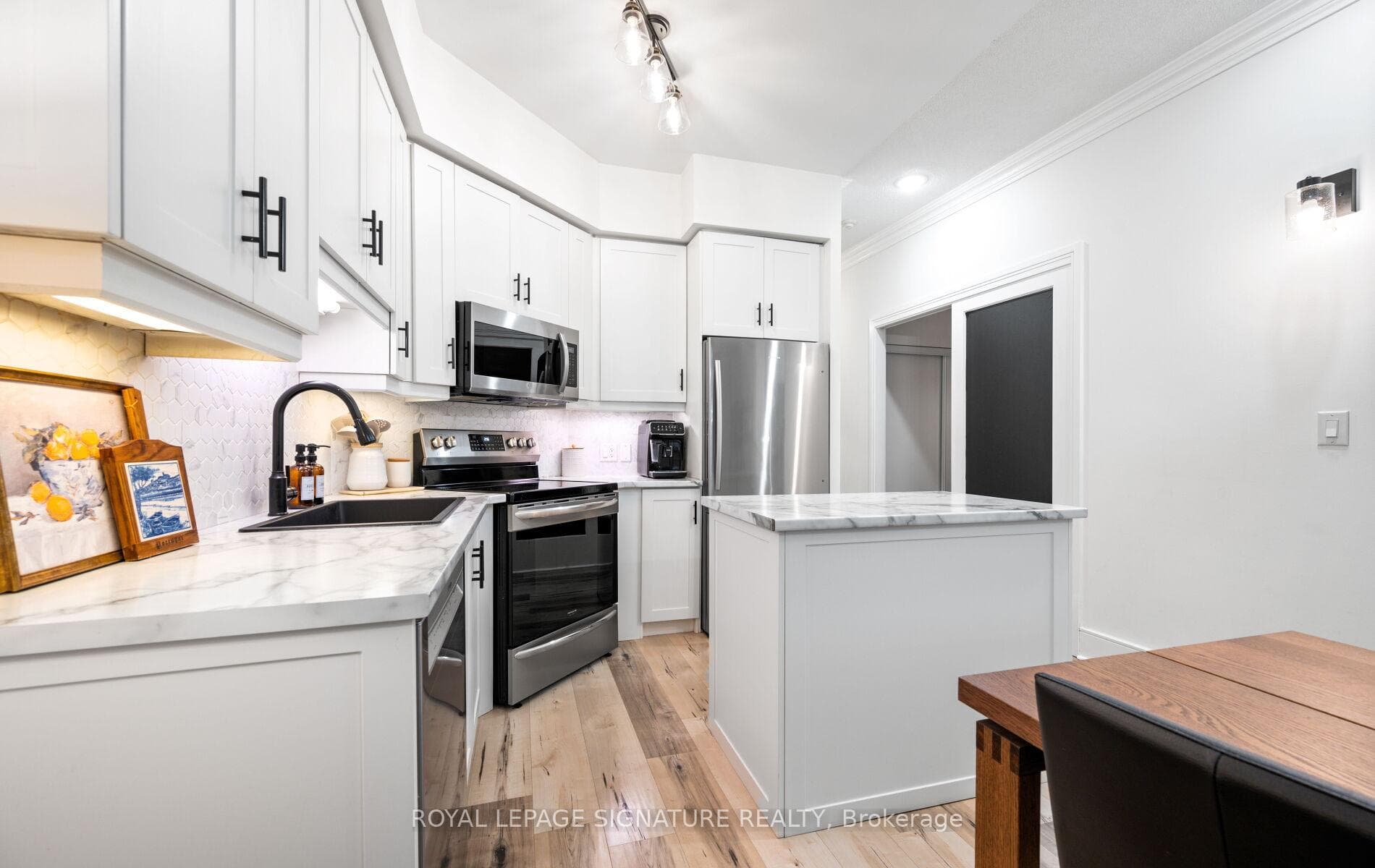 80 Absolute Avenue Unit 104 photo 16