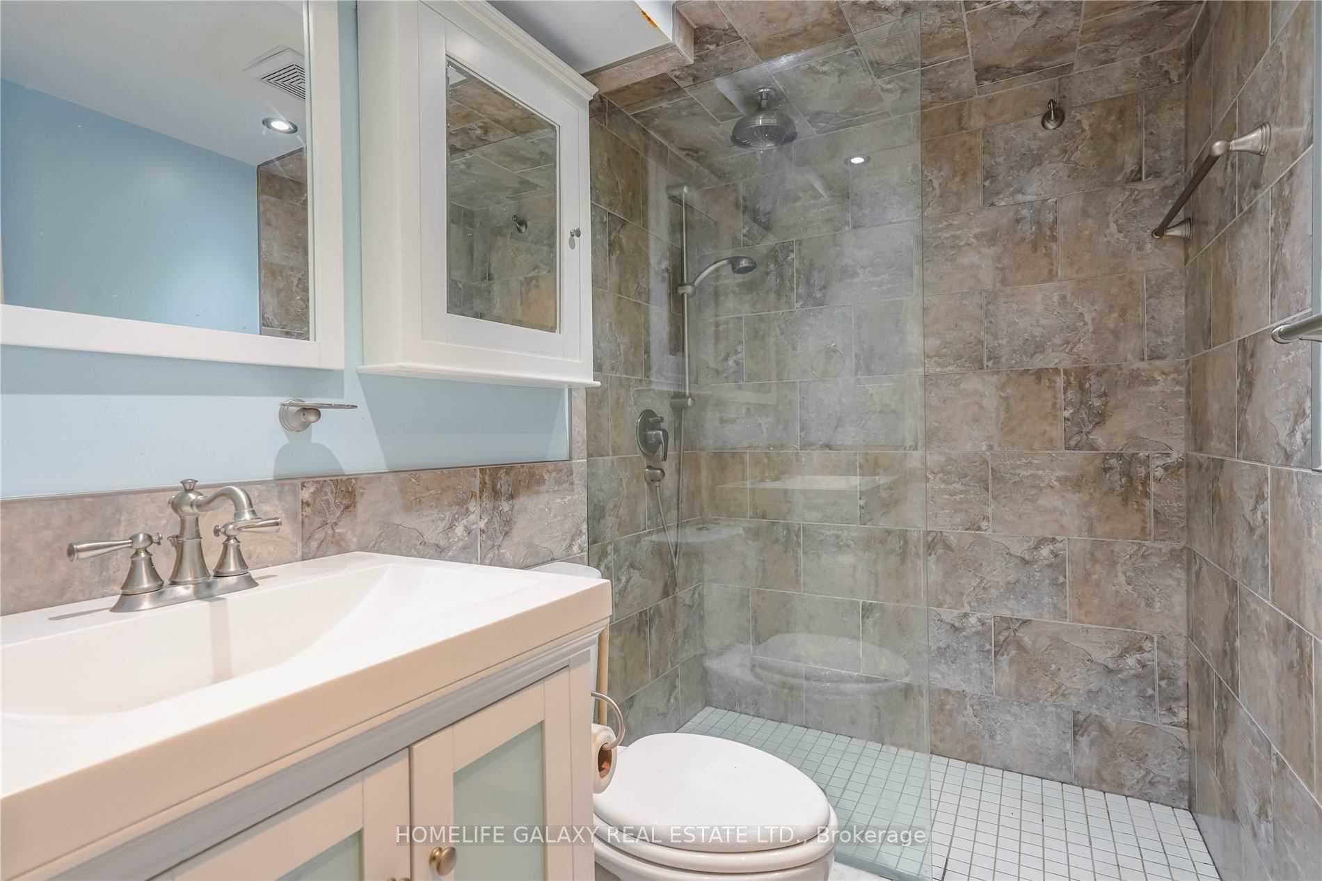 80 Rossander Court photo 20