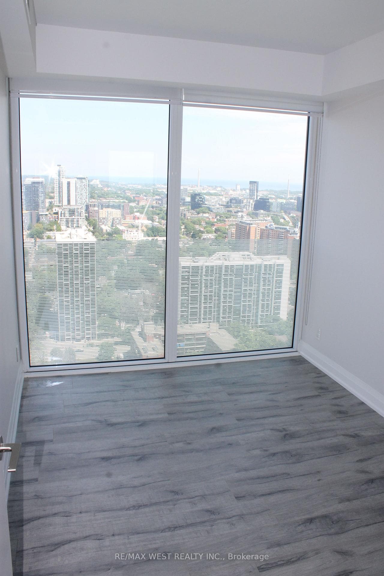 181 Dundas Street Unit 3803 photo 2