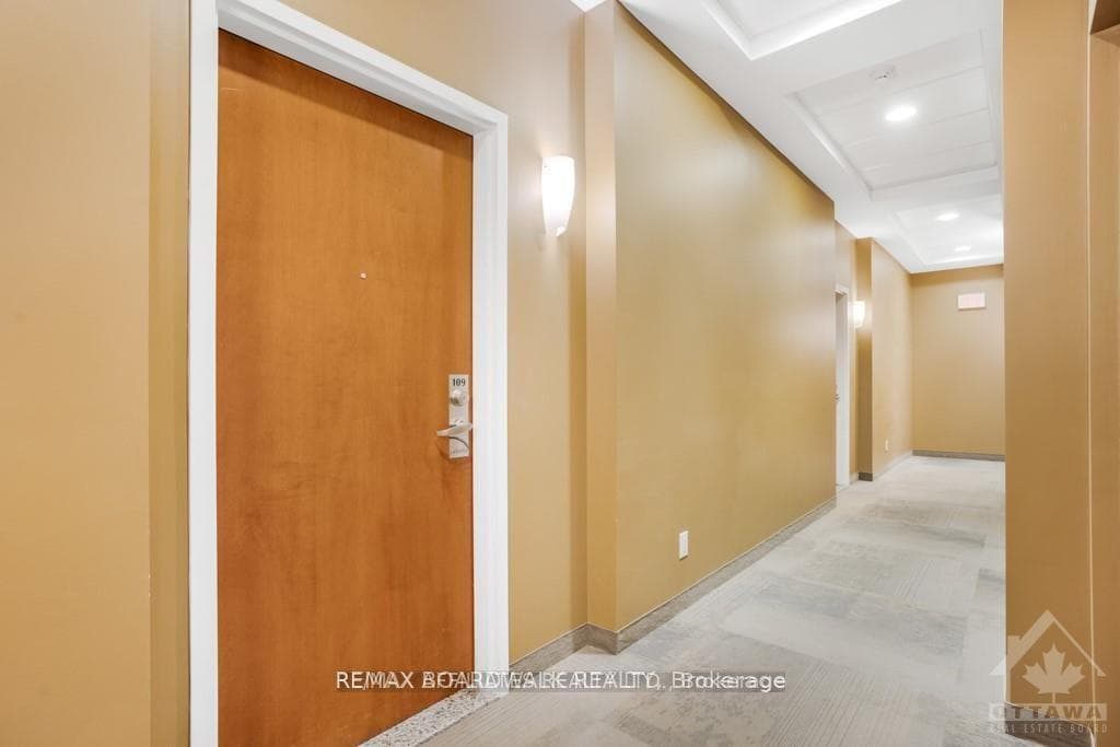 310 Centrum Boulevard Unit 109 photo 6