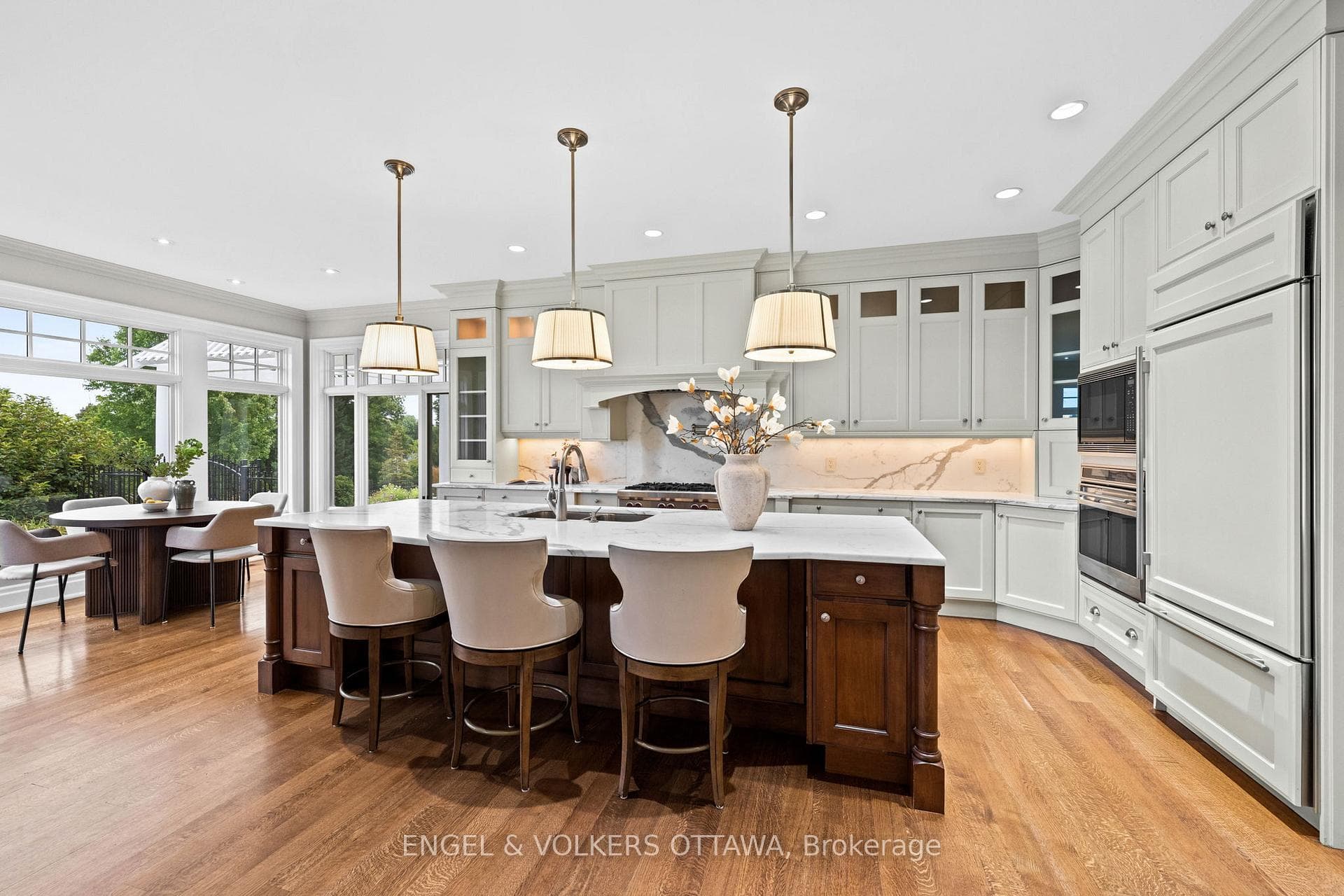6029 Rideau Valley Drive photo 8