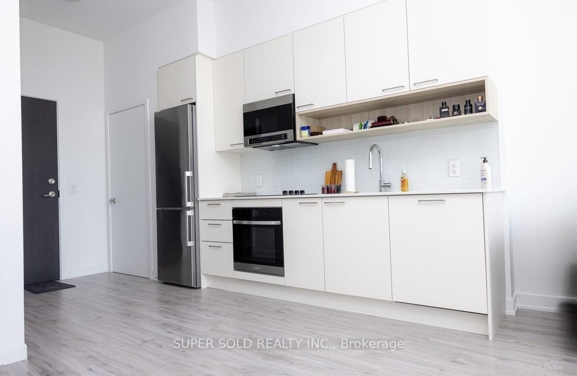3005 Pine Glen Road Unit PH 815 photo 8