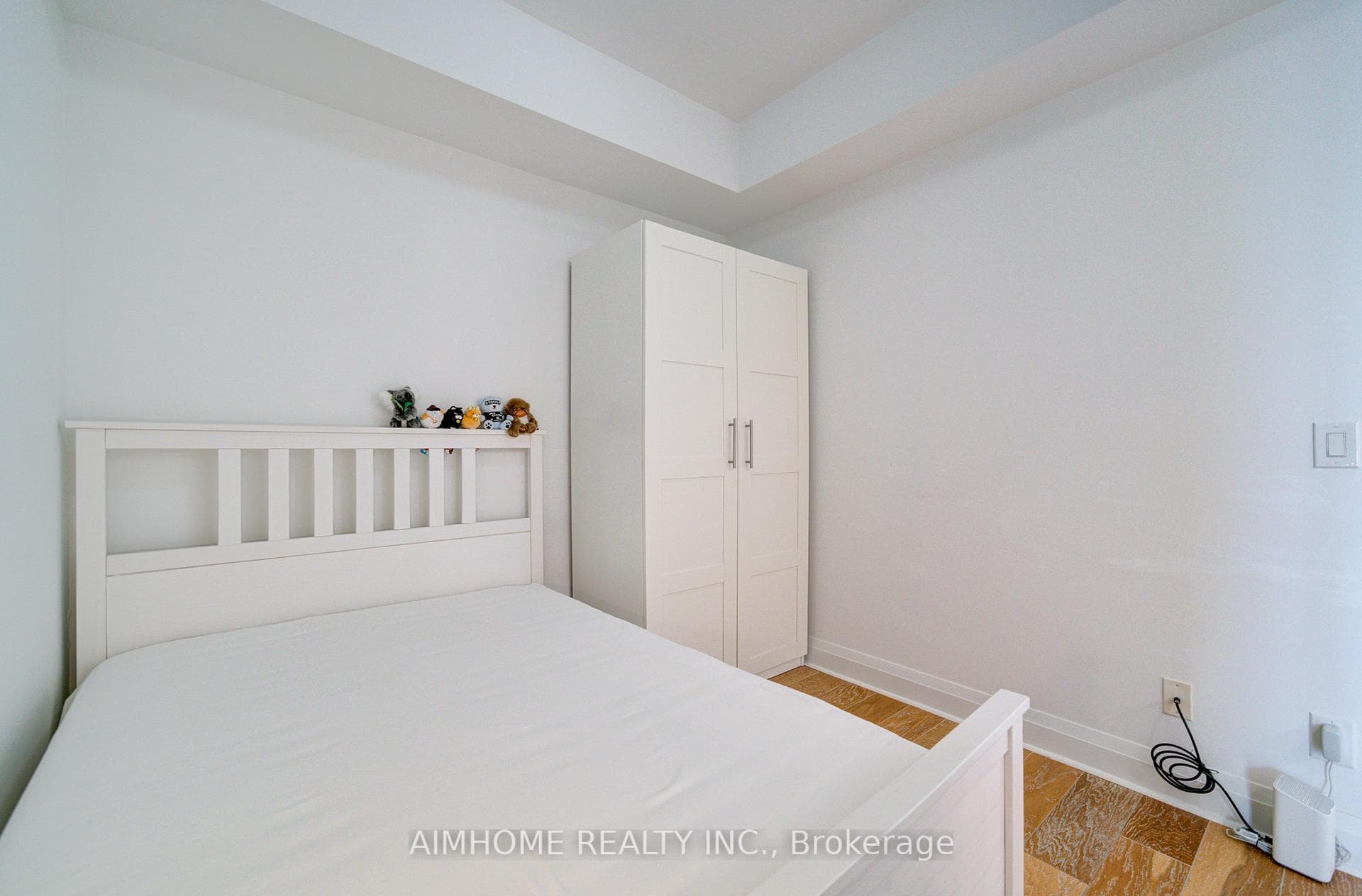 1080 Bay Street Unit 1205 photo 24