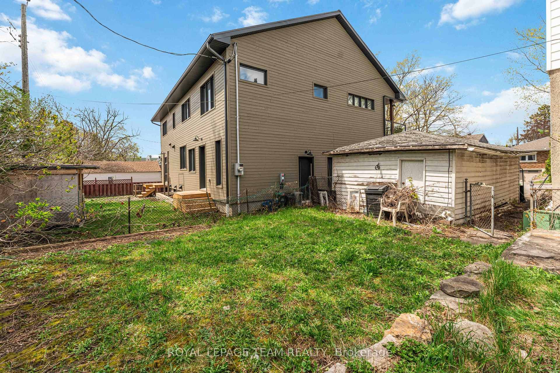 1272 Livingstone Avenue photo 45