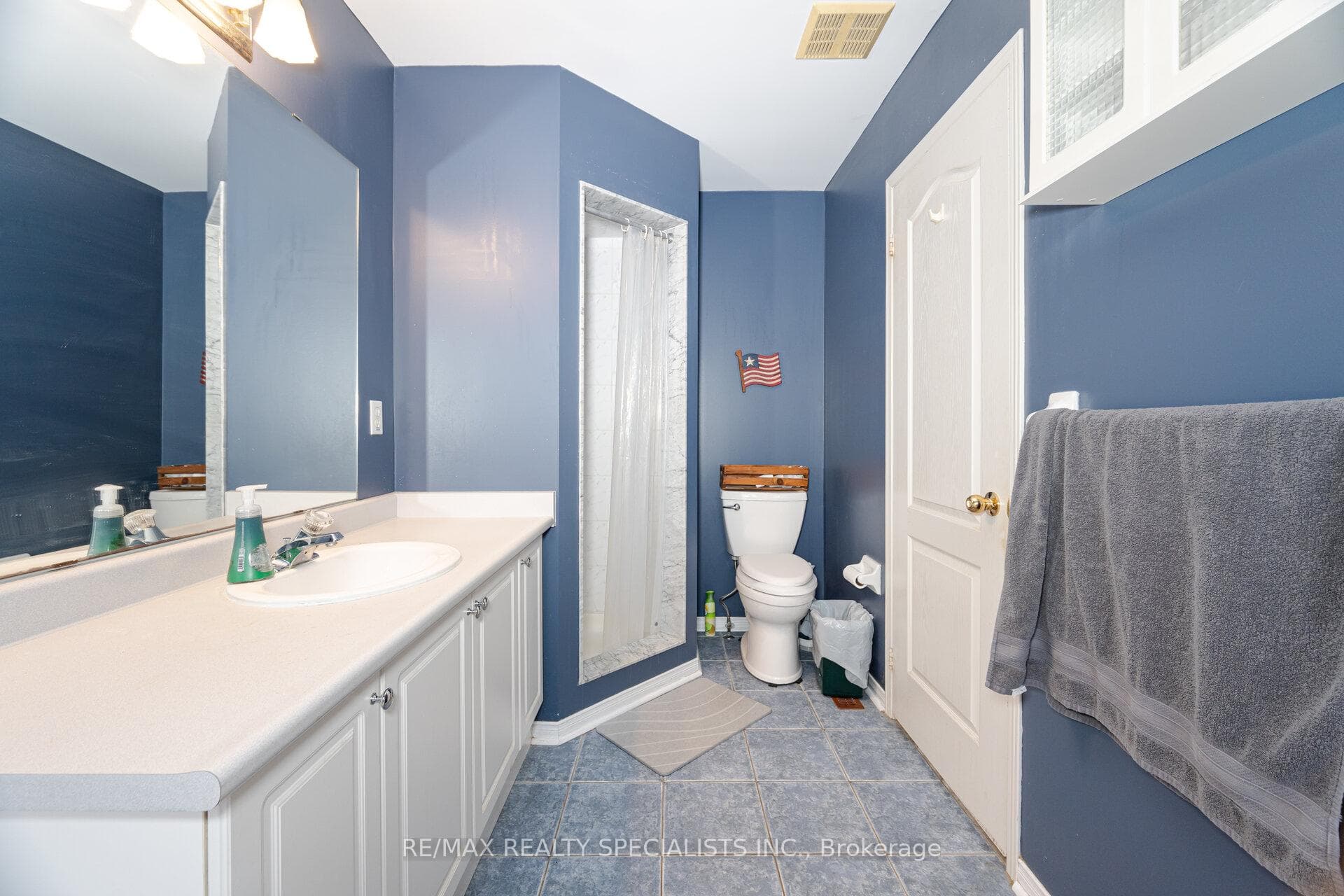 5672 Fantasia Manor photo 13