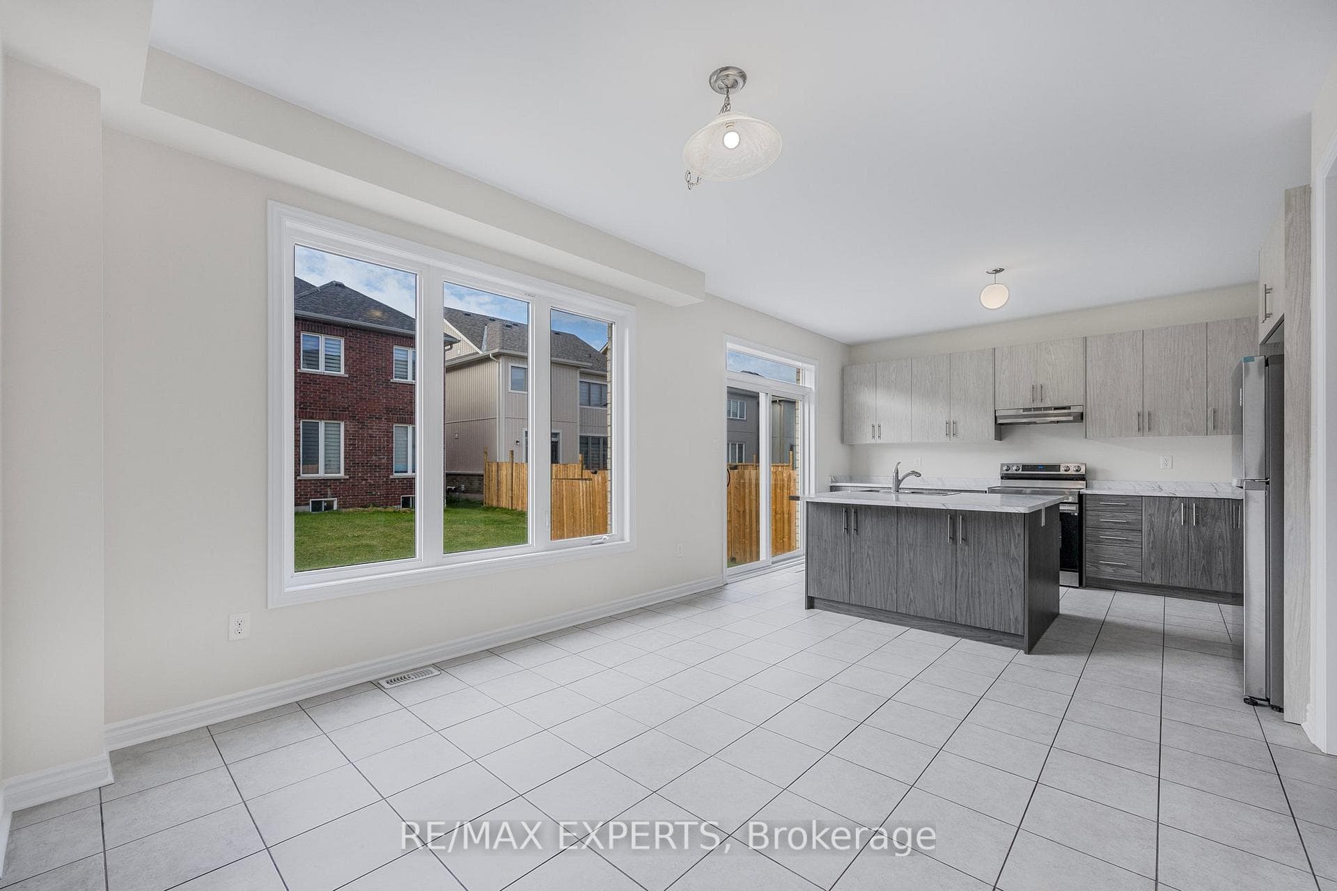 26 Mclean Avenue photo 18