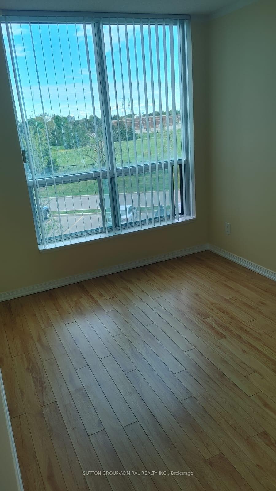 4850 Glen Erin Drive Unit 307 photo 11