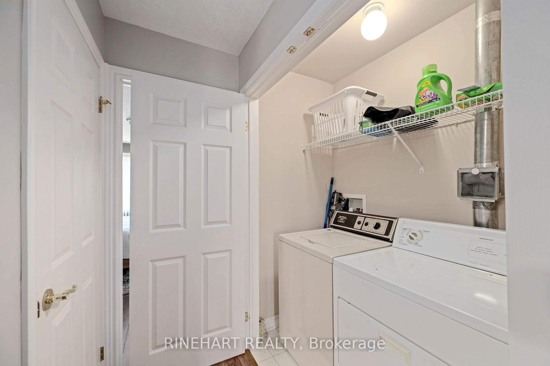 600 Hyde Park Road Unit 142 photo 28