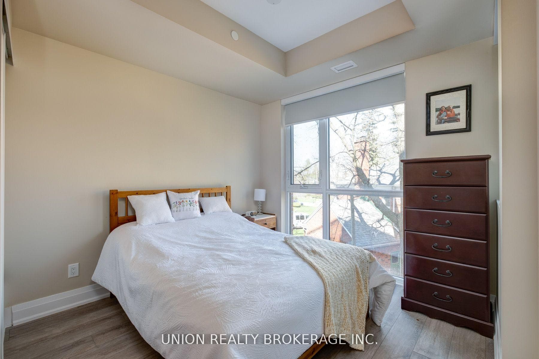 1316 Kingston Road Unit 202 photo 13