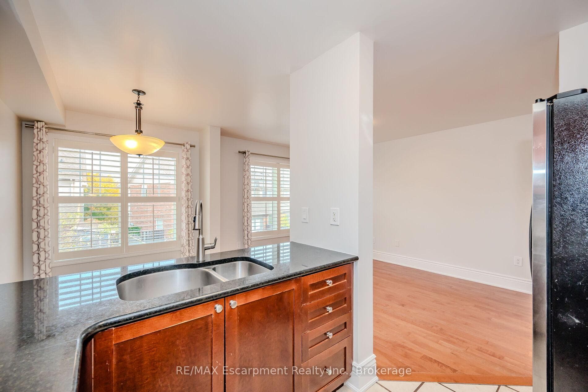 2966 Garnethill Way photo 12
