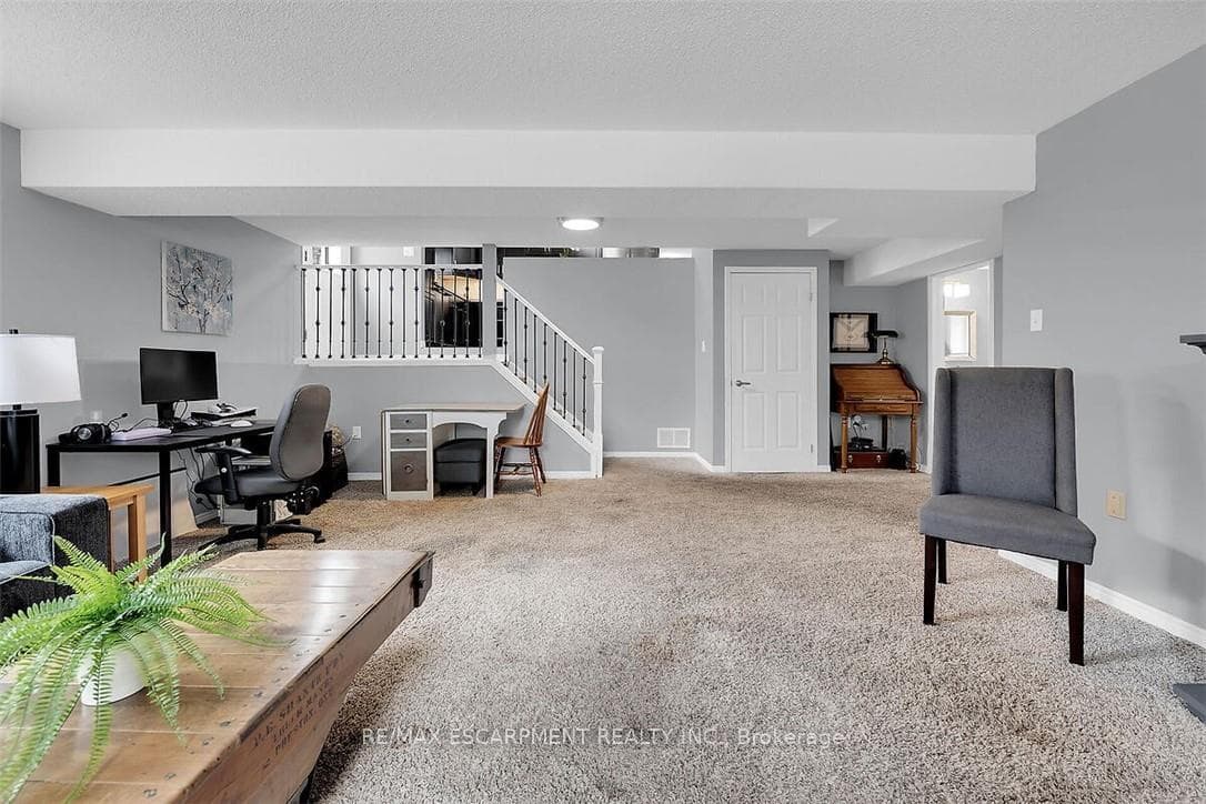 18 Jamieson Drive photo 27