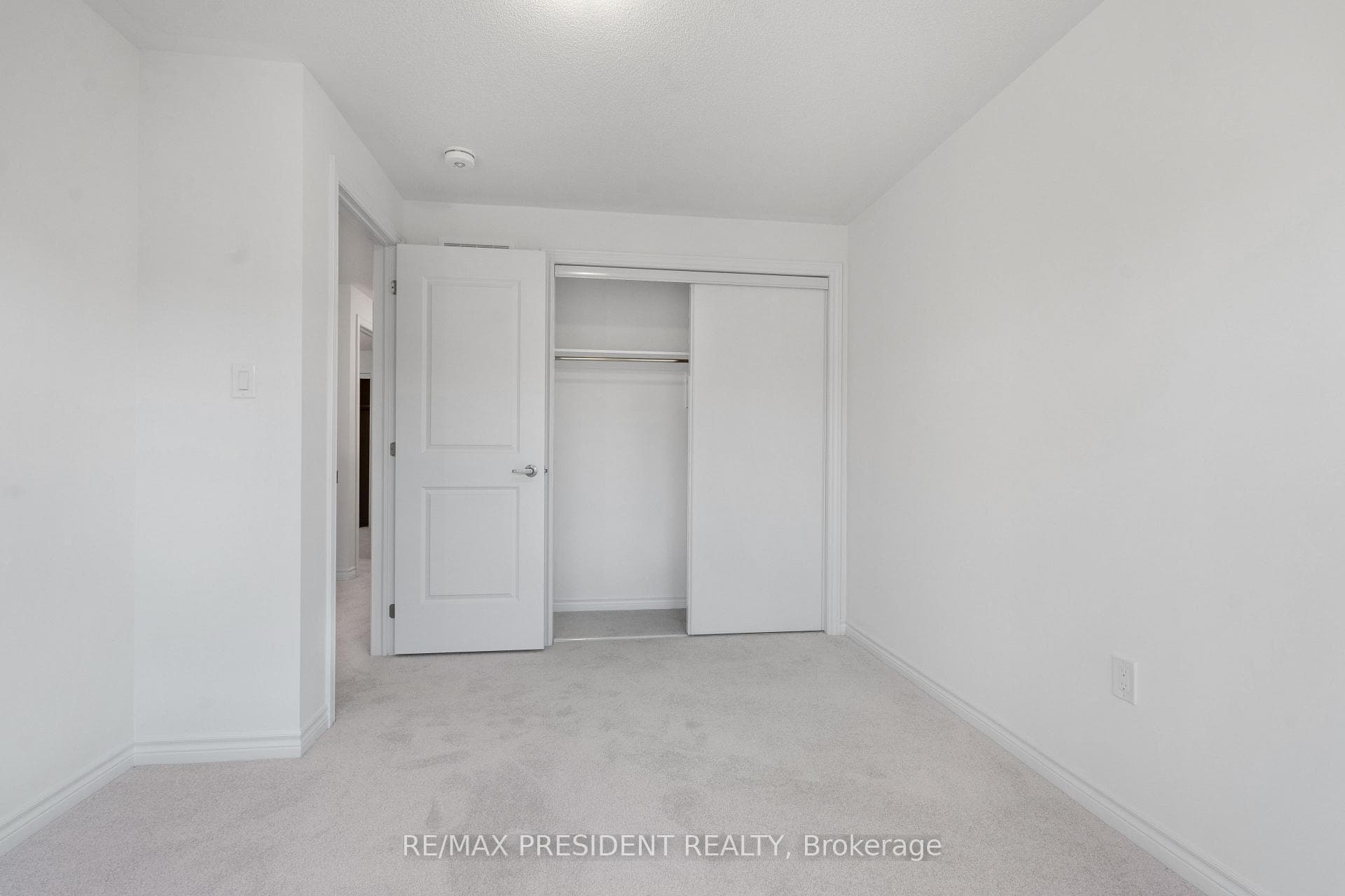 48 Brown Street photo 16