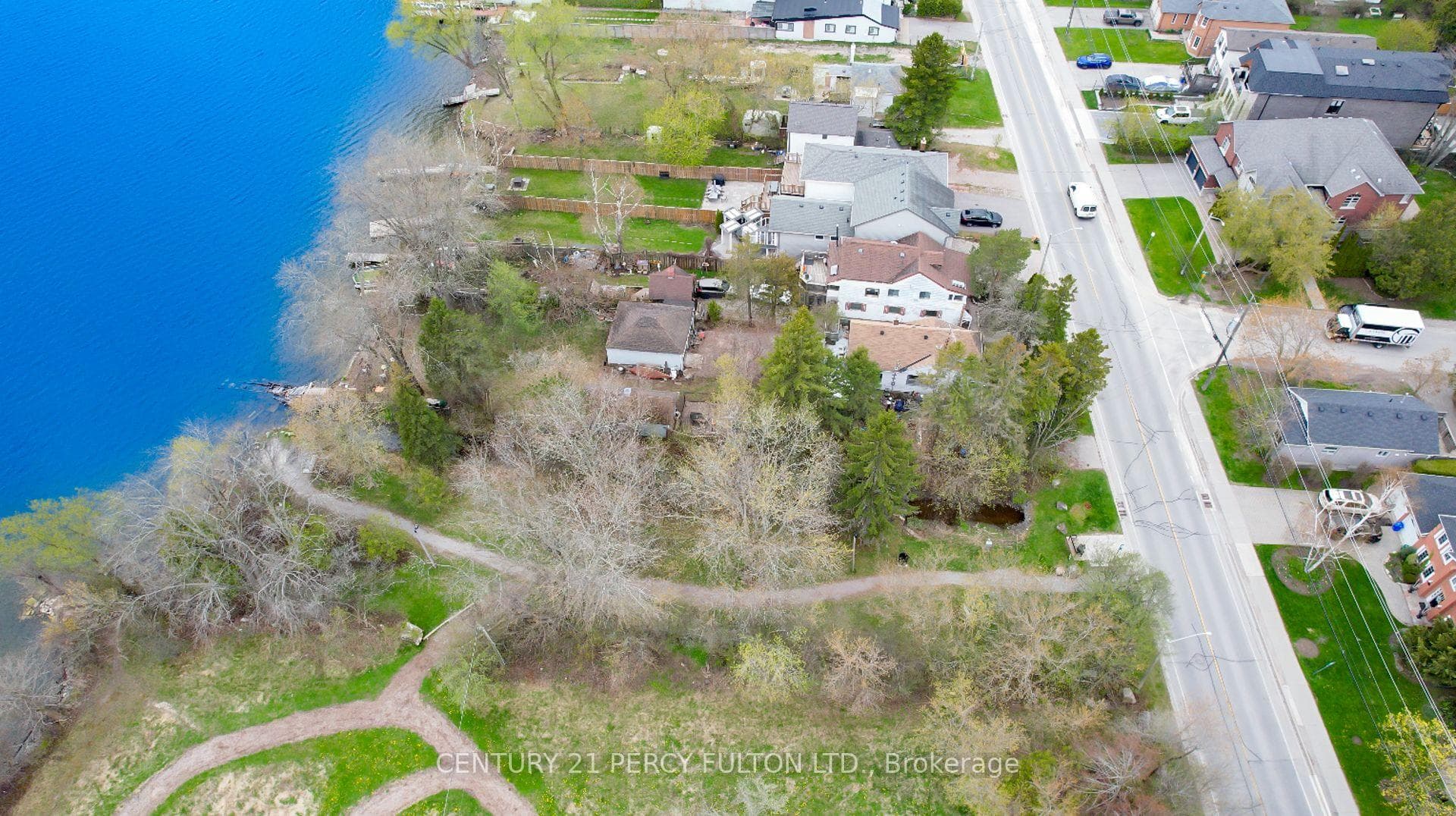 595 North Lake Road photo 4