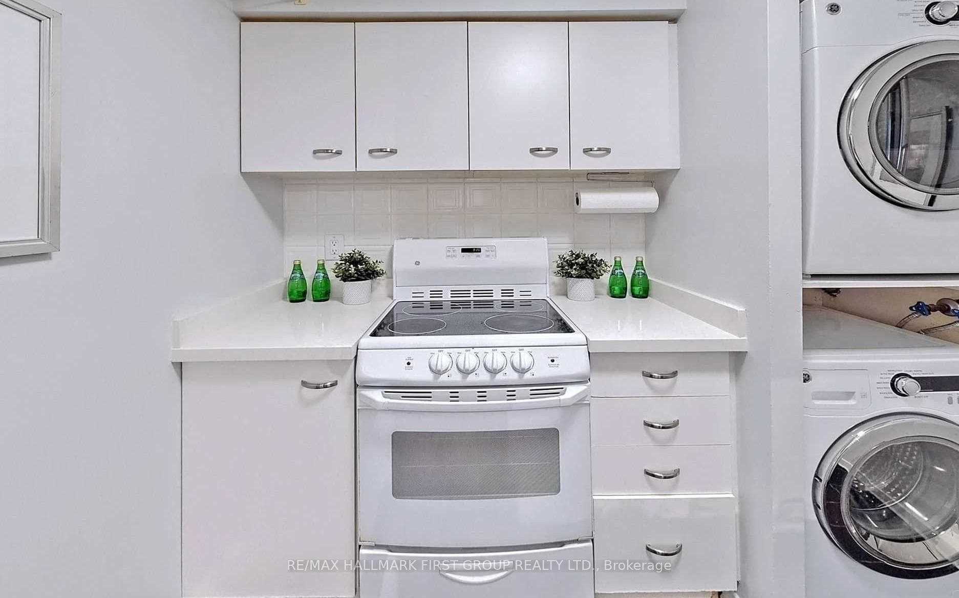 1055 Bay Street Unit 1714 photo 14