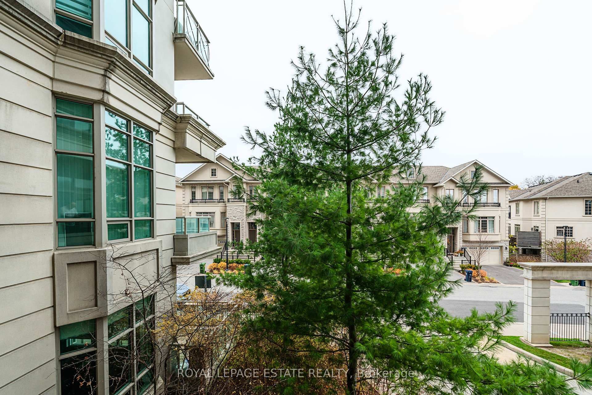 20 Bloorview Place Unit 216 photo 18