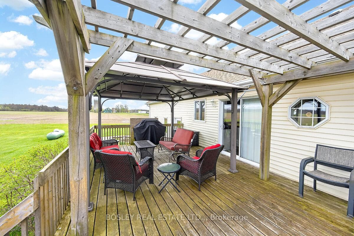 910 Holloway Bay Road photo 38