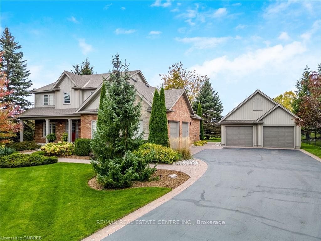 35 Karendale Crescent photo 4