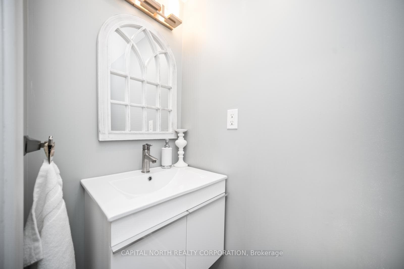 142 McIntosh Street photo 19