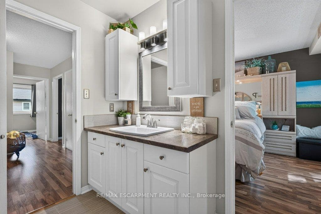 55 Kerman Avenue Unit 55 photo 29