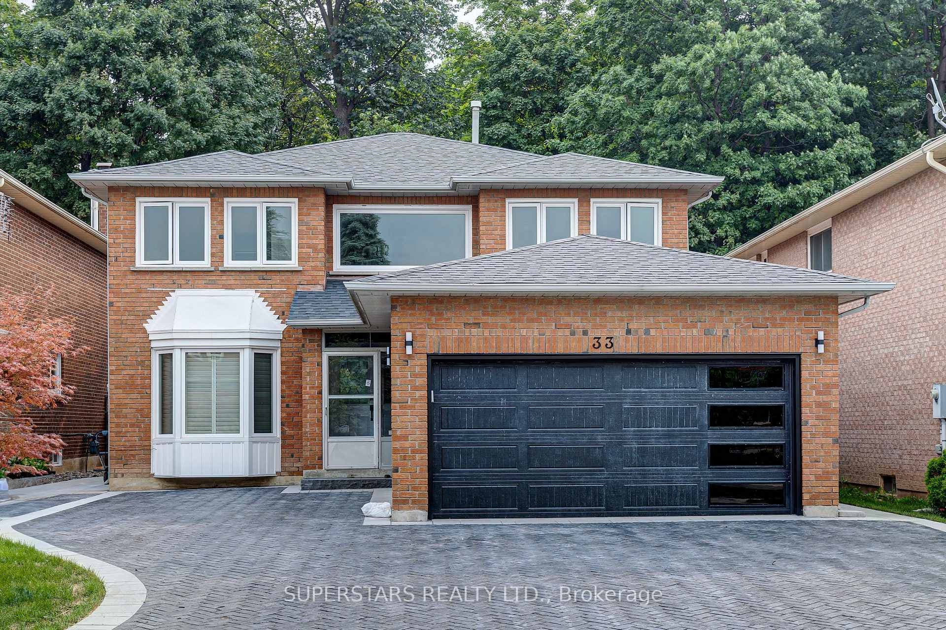 33 Red Oak Drive photo 1