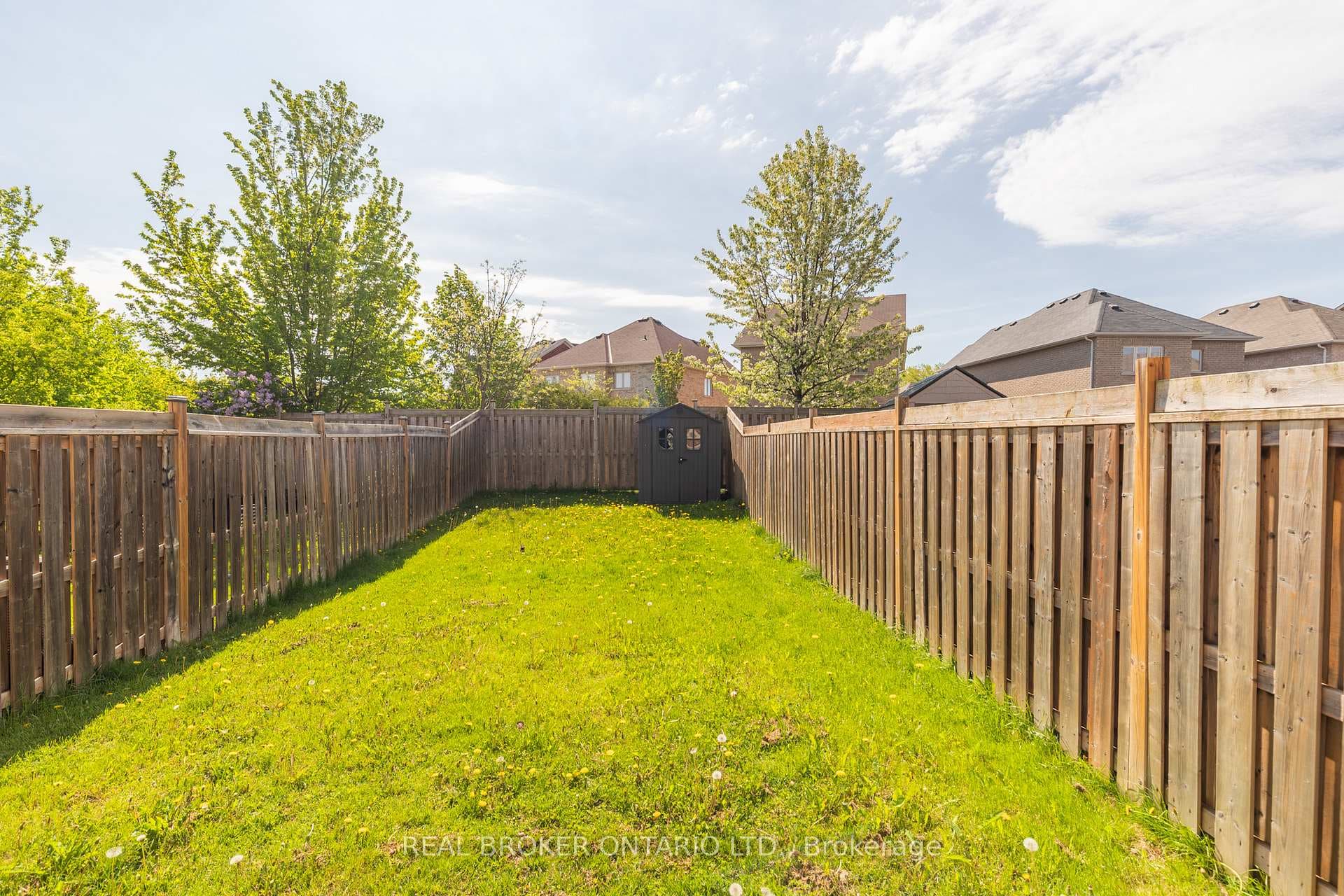 63 Forsyth Crescent photo 12