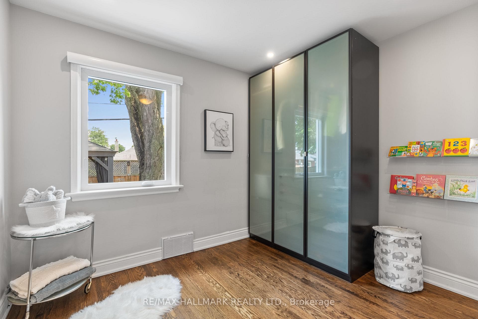 3rd bedroom with PAX wardrobe (included) & closet