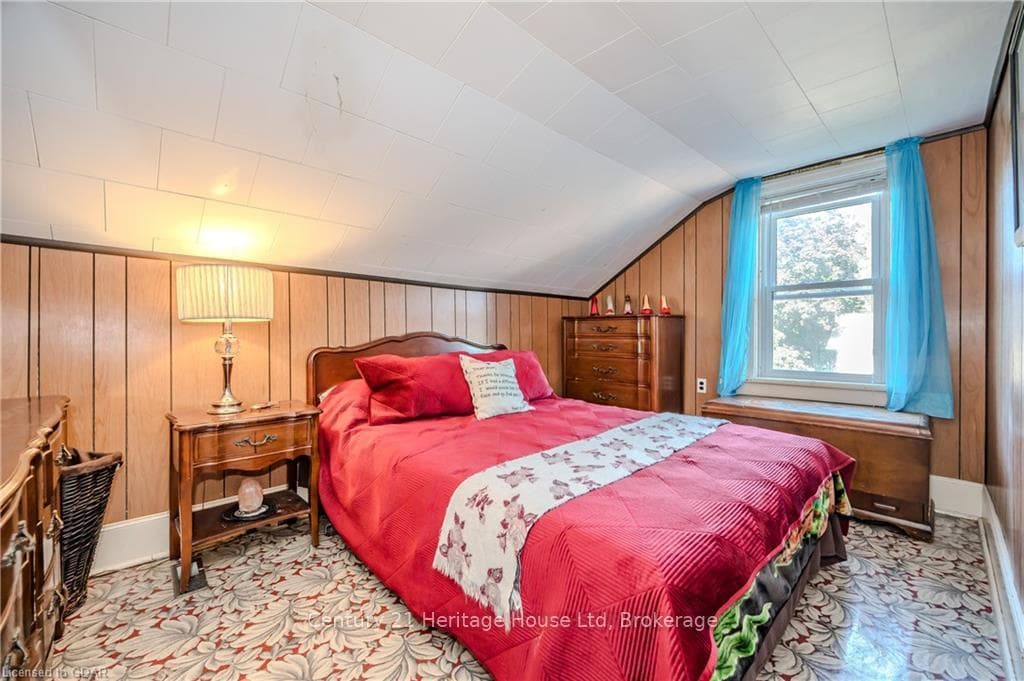 645 YONGE Street photo 22