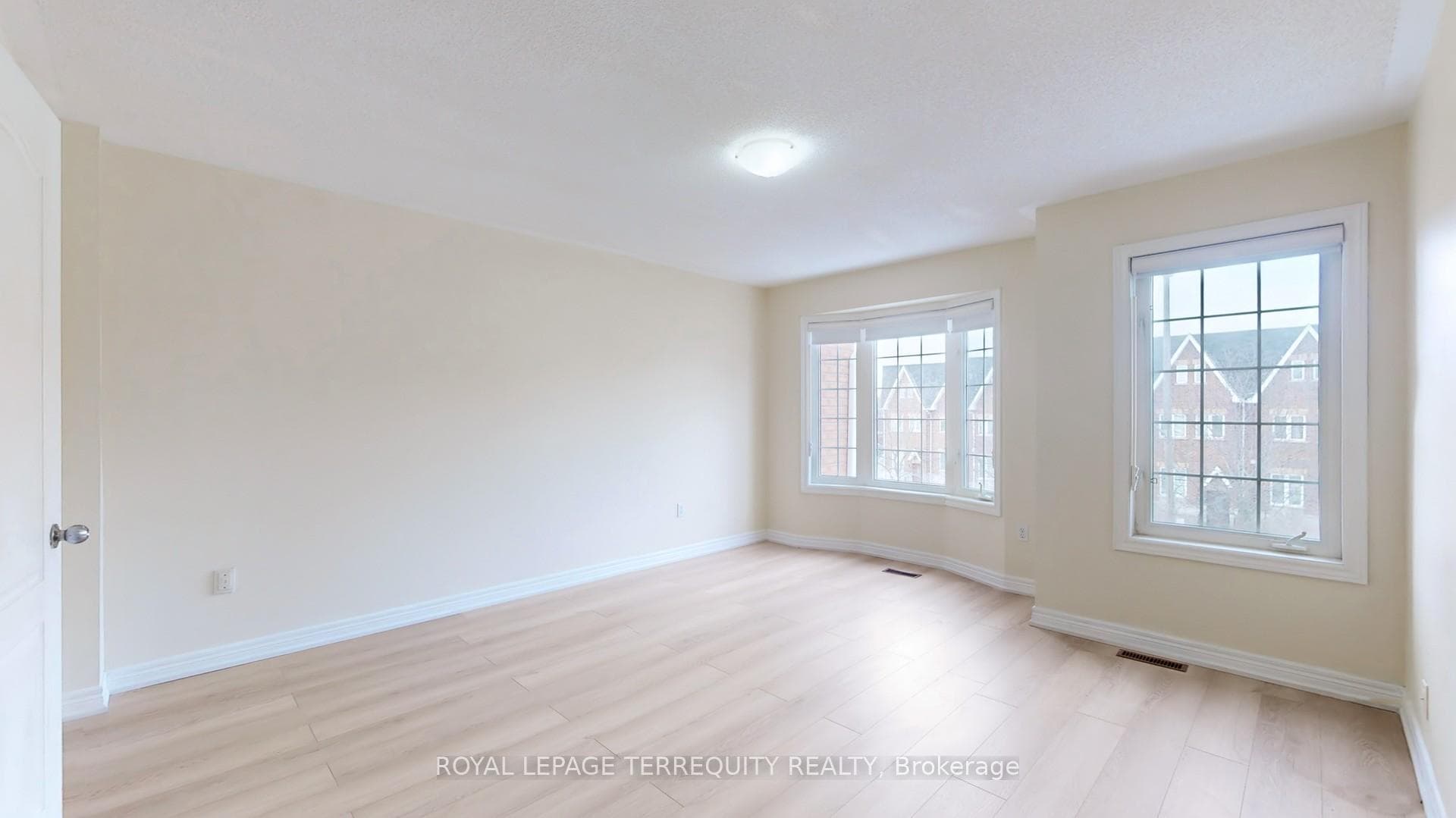 411 Dawes Road photo 21