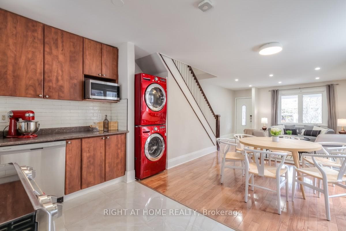 1 Eleanor Avenue photo 15