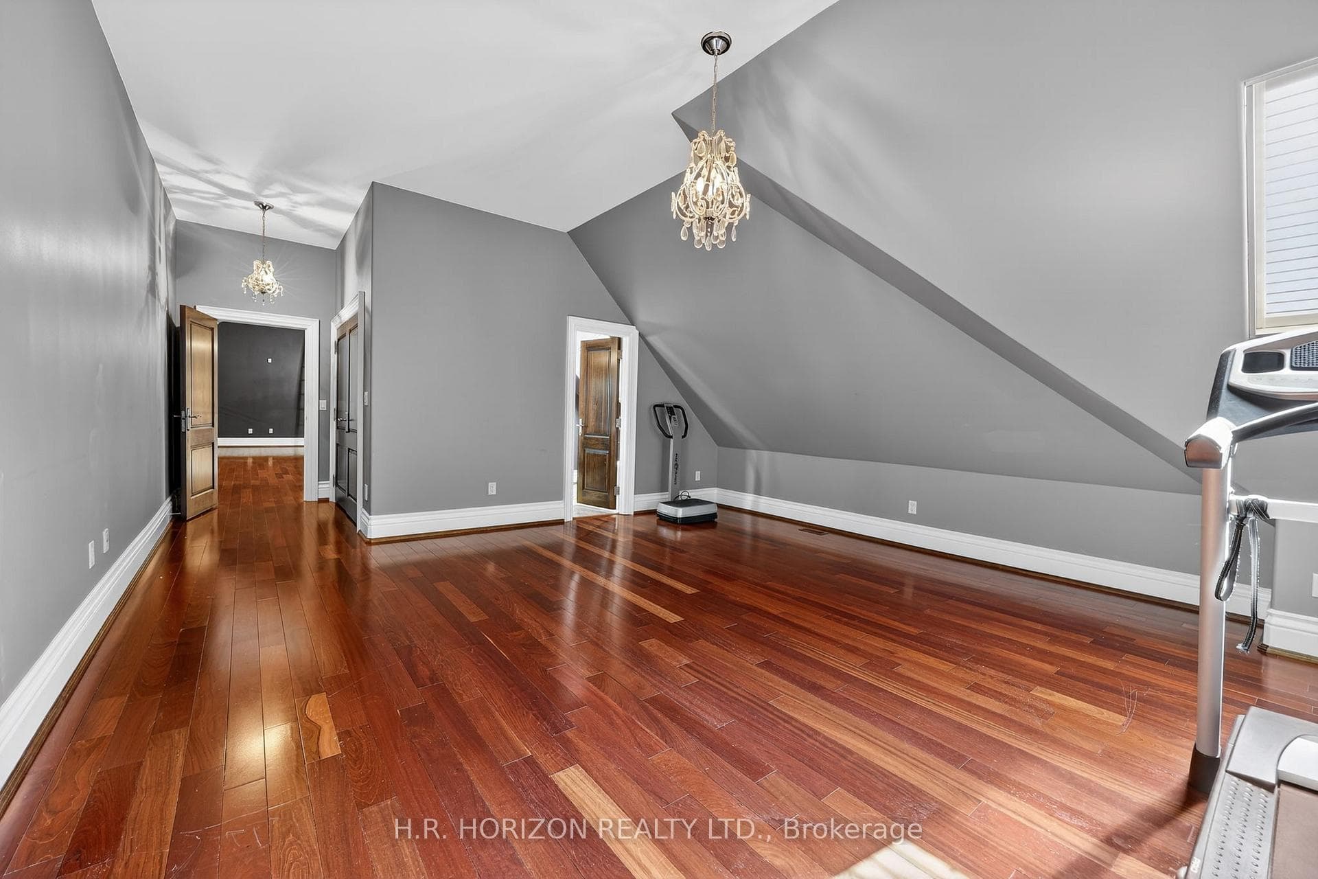 13045 Jane Street photo 39