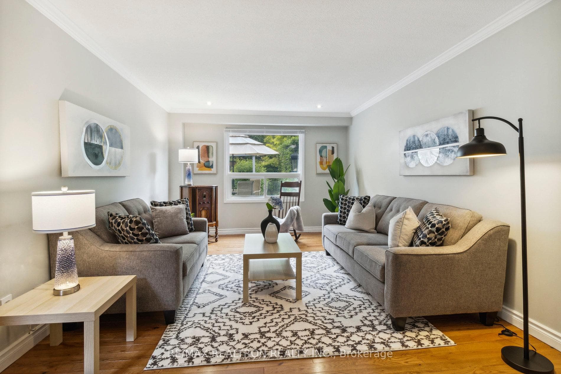 364 Bristol Road photo 10