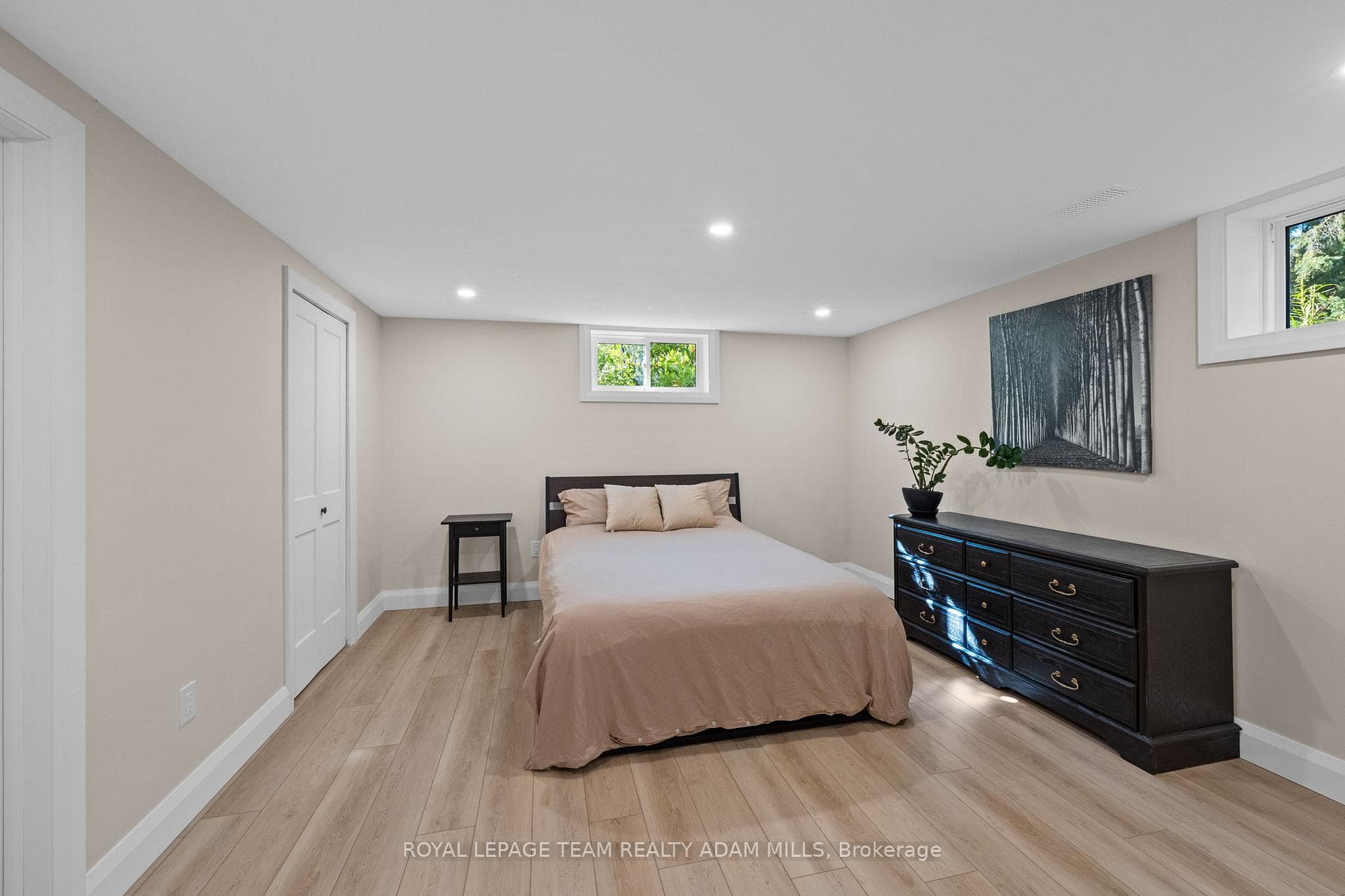 Bright and spacious, perfect for guests