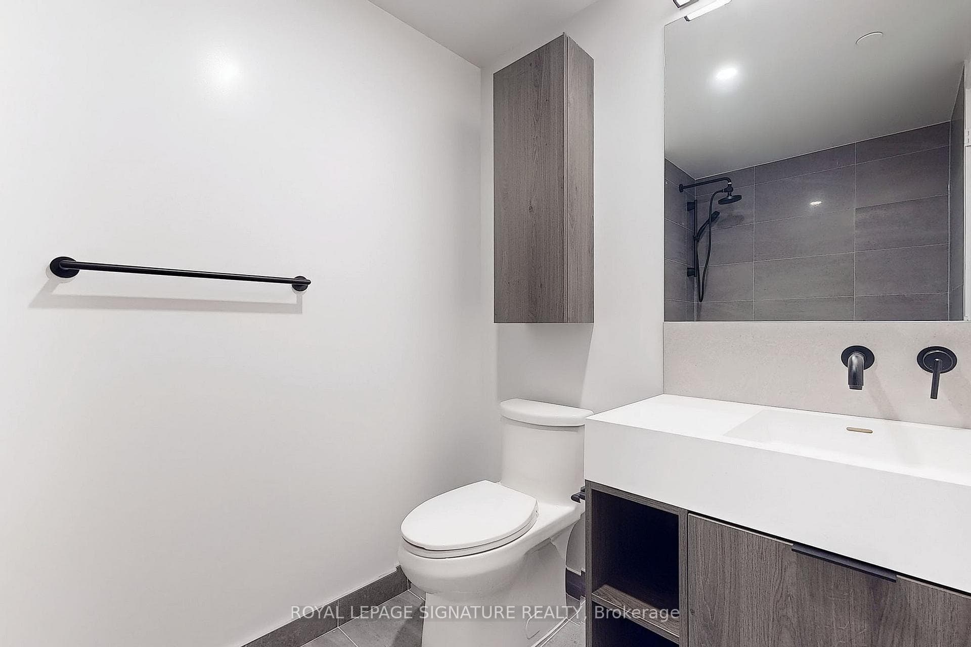 108 Peter Street Unit 1506 photo 9