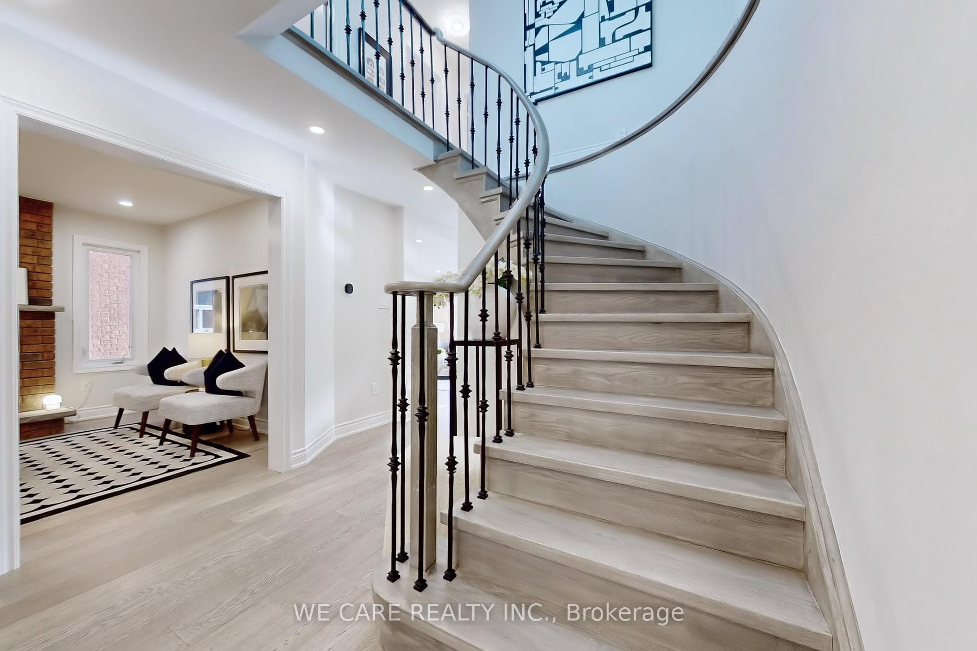 24 Keefer Court photo 4