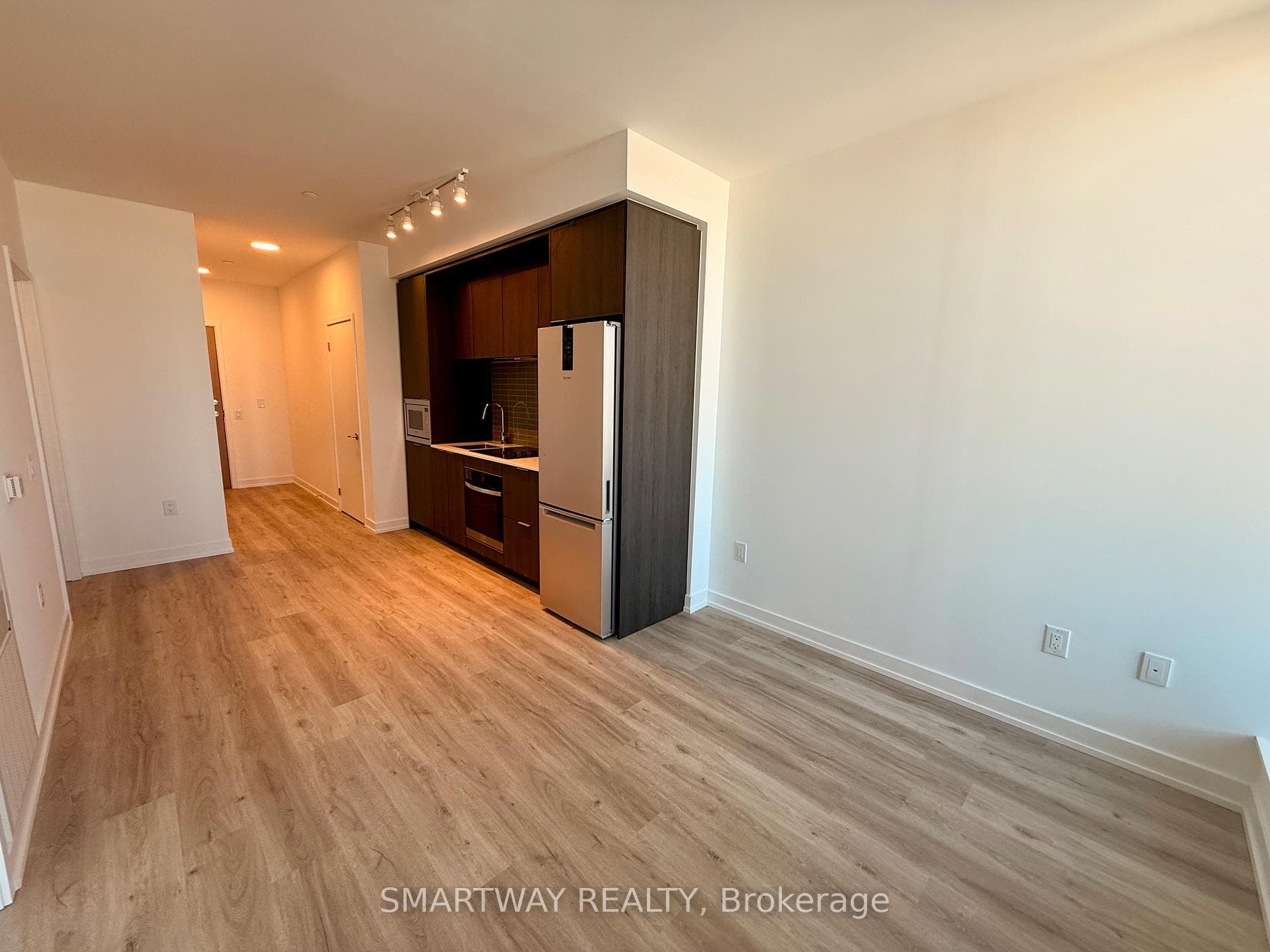 395 Square One Drive Unit 4812 photo 6