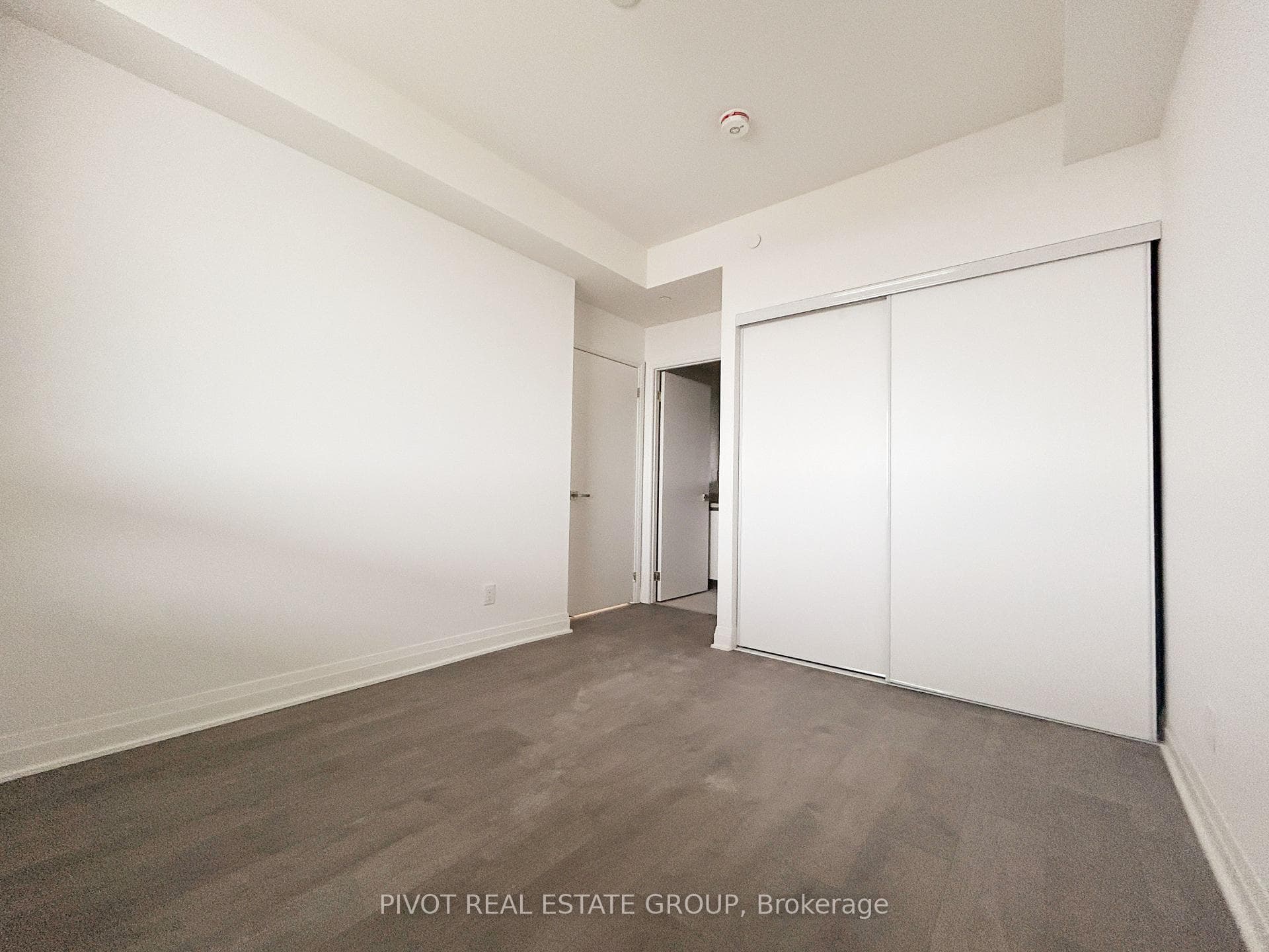 2 Erskine Road Unit 1503 photo 12