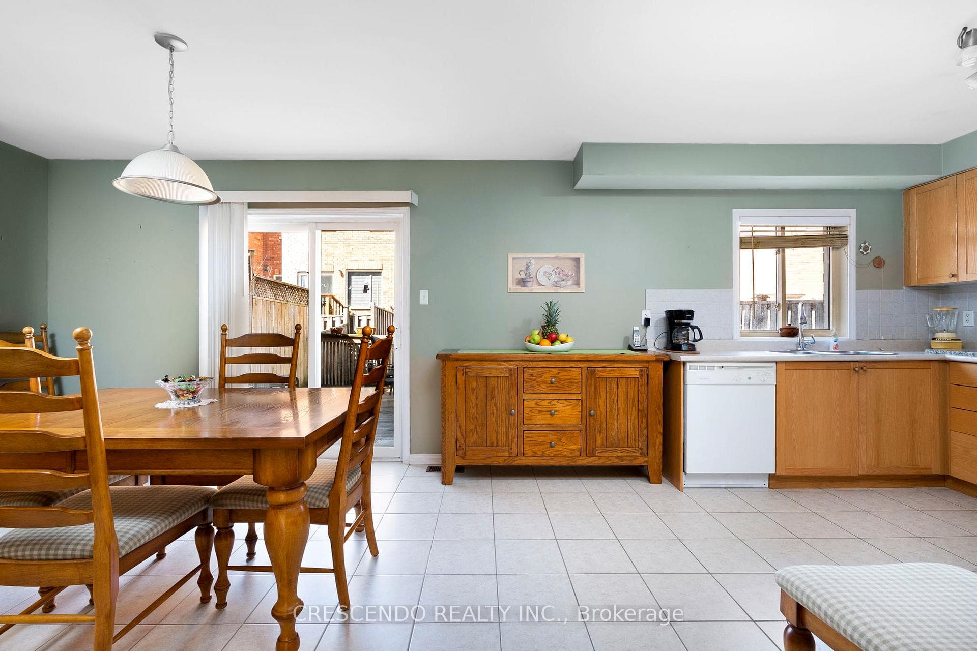 296 Marble Place photo 10