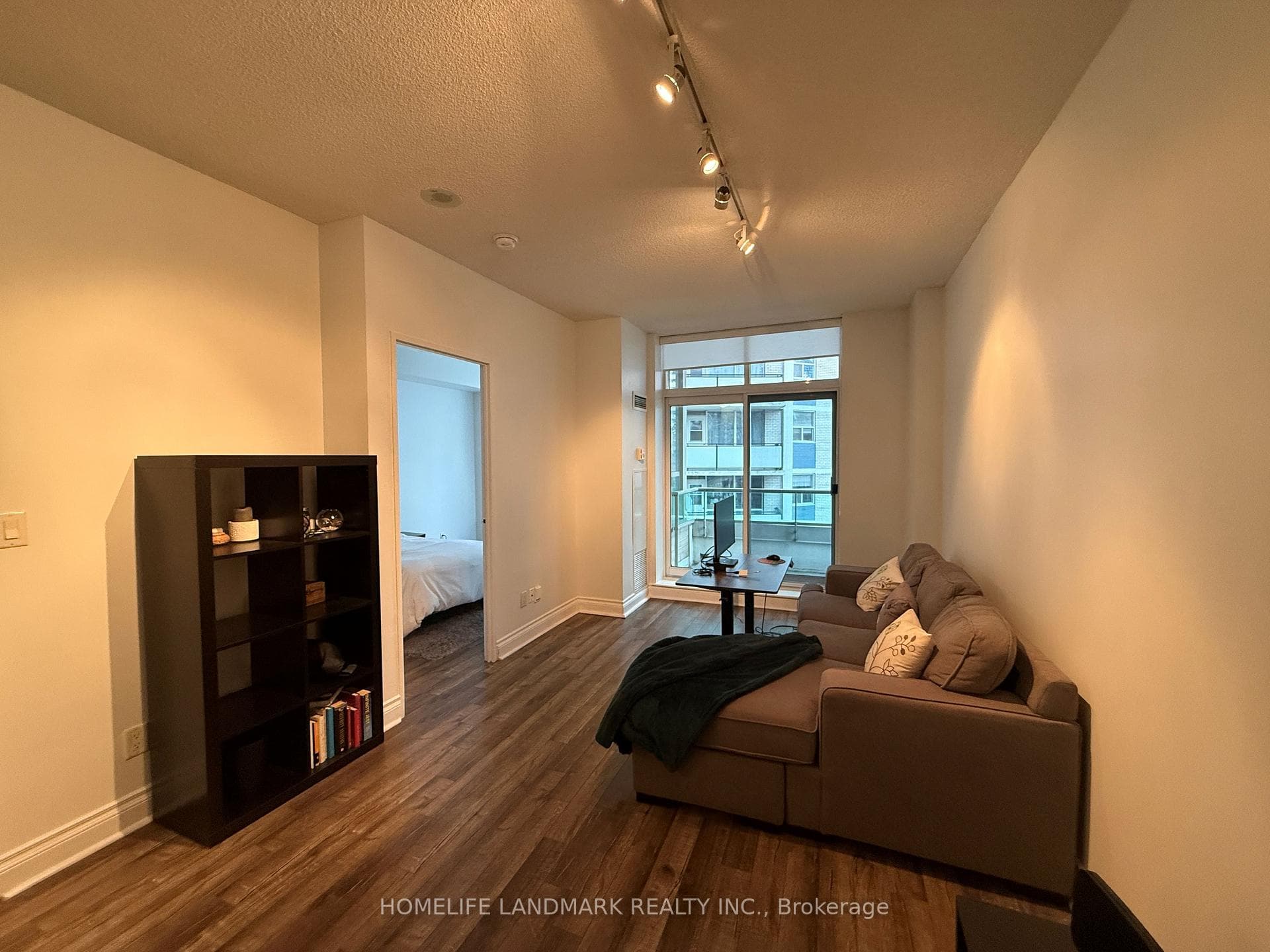 70 Alexander Street Unit 311 photo 15