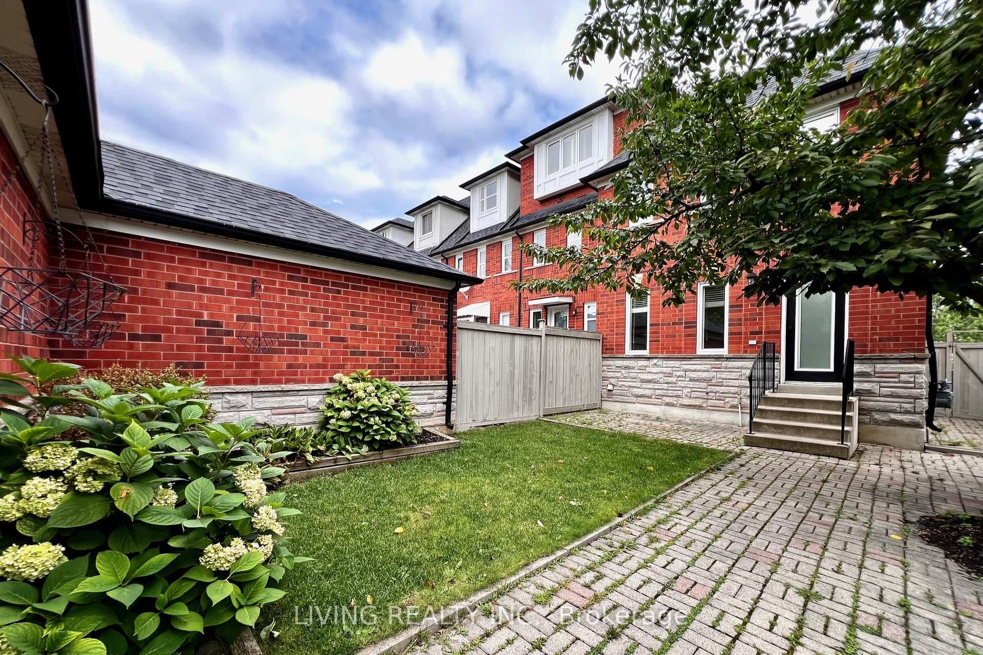 50 Baffin Court photo 27