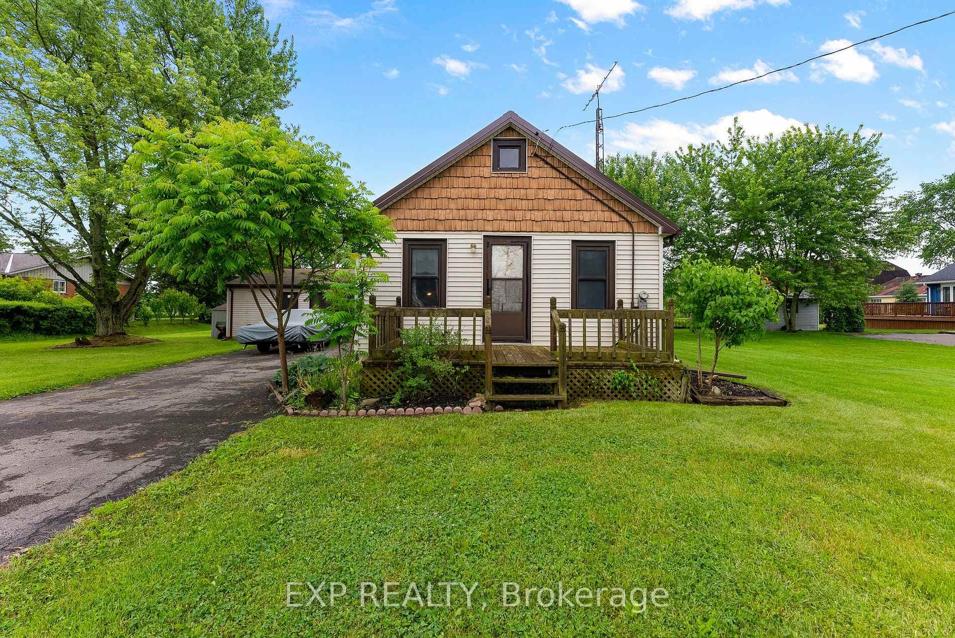 465 Lyons Creek Road photo 1