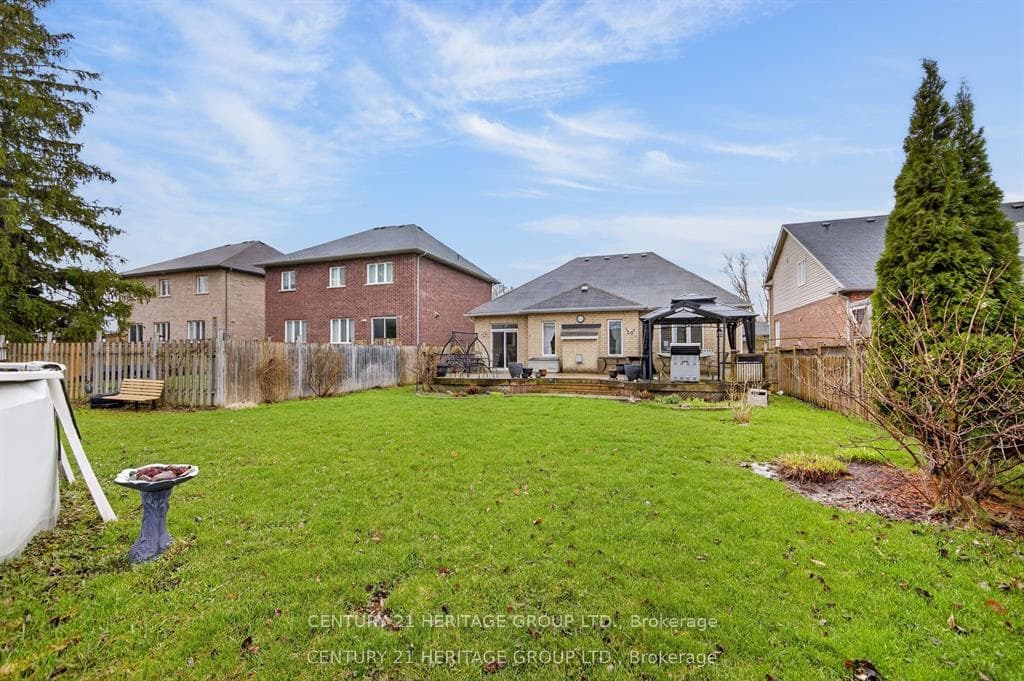 136 Riveredge Drive photo 35