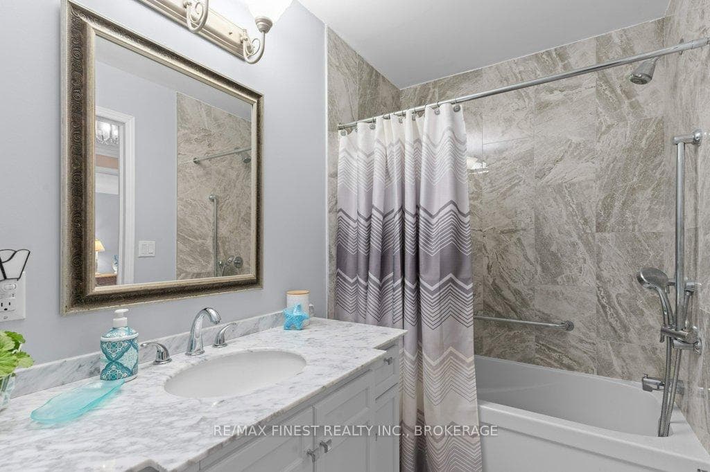 2154 Arne Crescent photo 25