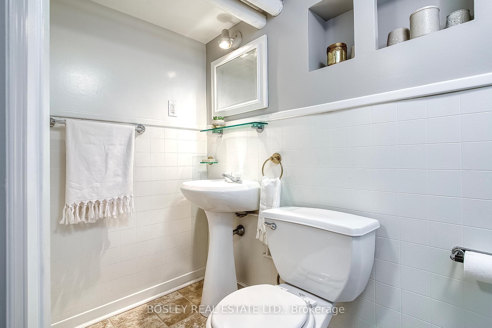 76 Evans Avenue photo 36