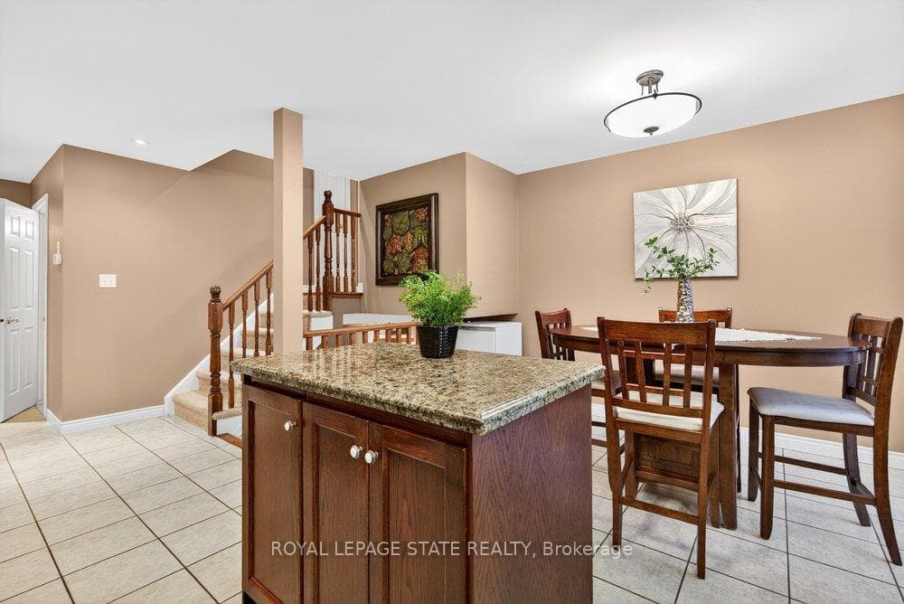 128 Nugent Drive photo 23