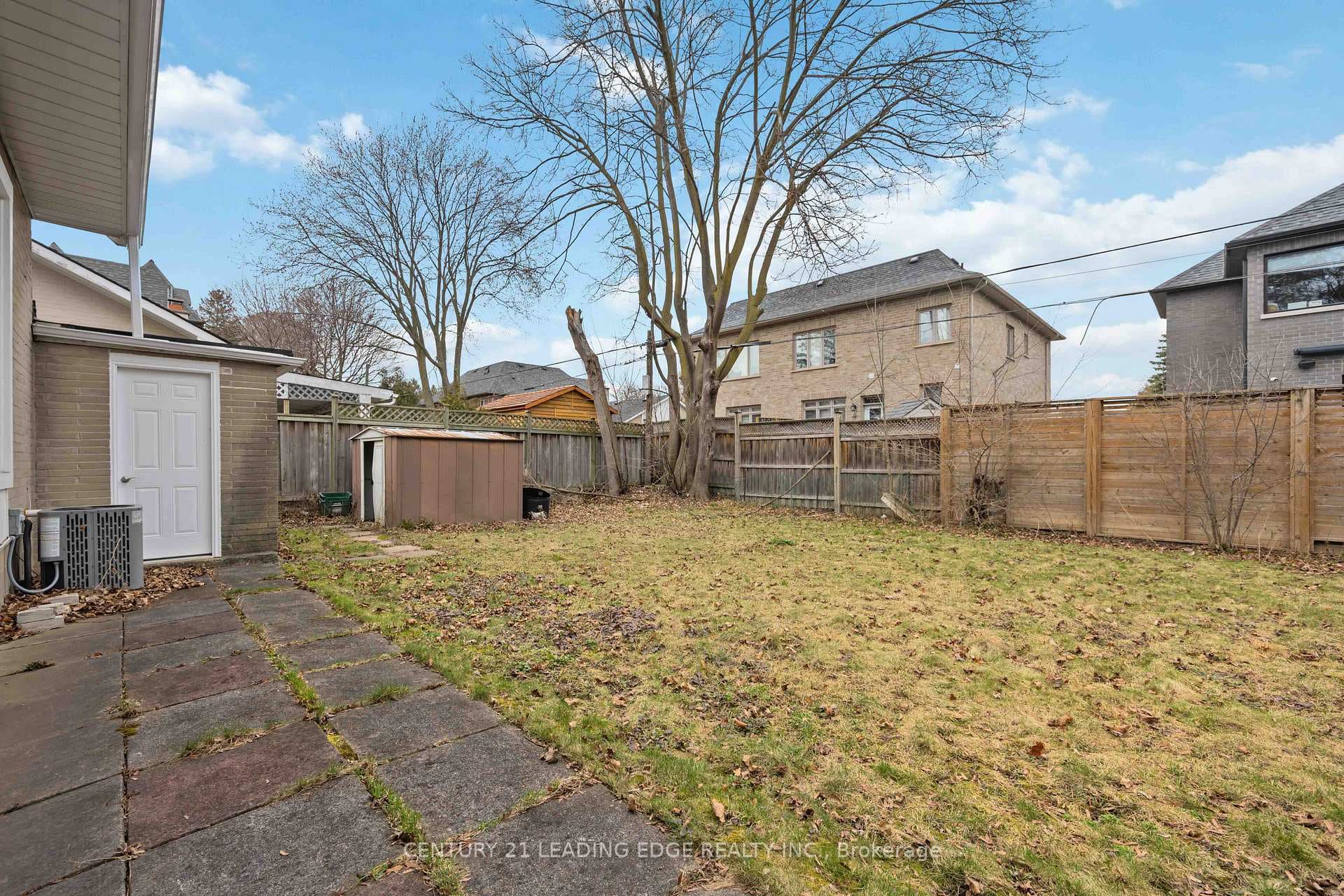 34 Tremont Crescent photo 28