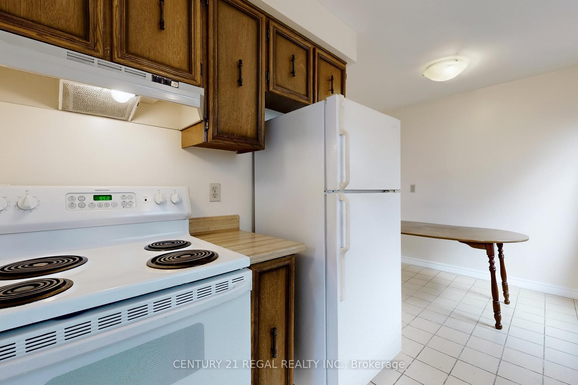 Stove And Fridge